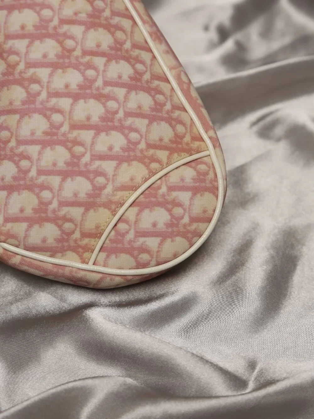 Y2K CHRISTIAN DIOR Pink Saddle Bag - Picture 4 of 11